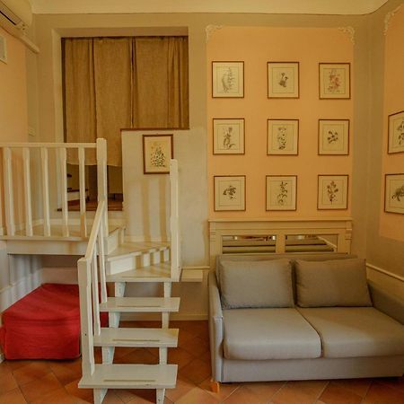 Tranquil Suite Near Museums And Train Station Florens Exteriör bild