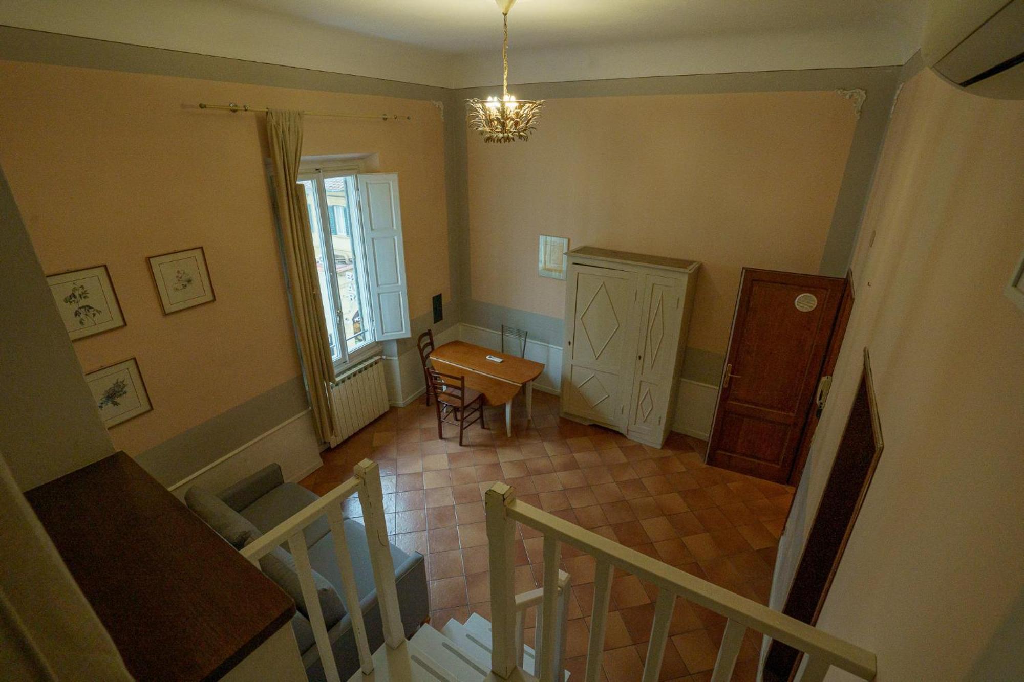 Tranquil Suite Near Museums And Train Station Florens Exteriör bild
