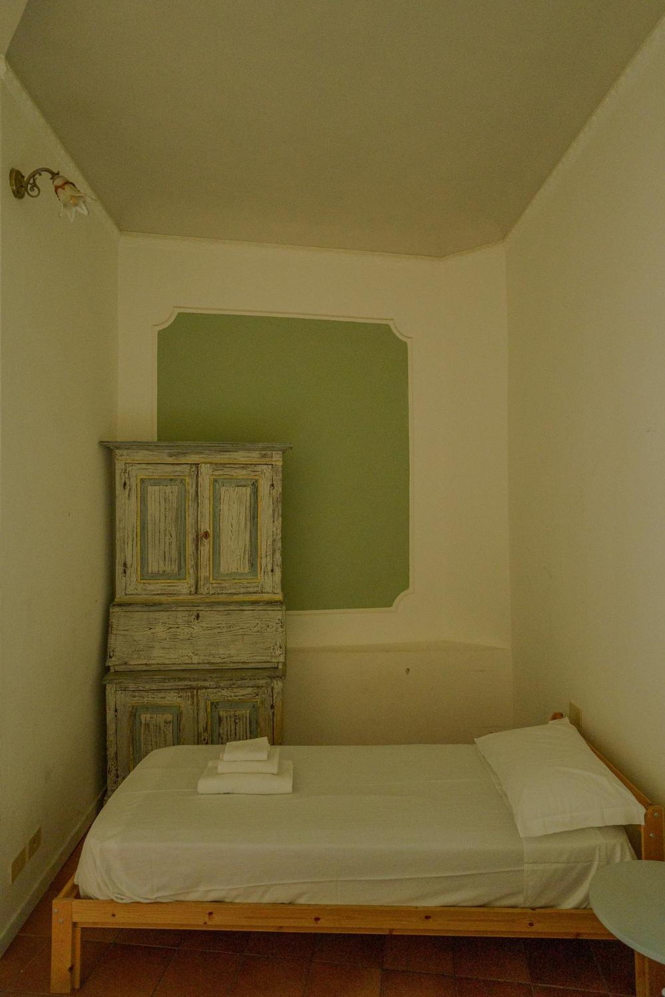 Tranquil Suite Near Museums And Train Station Florens Exteriör bild