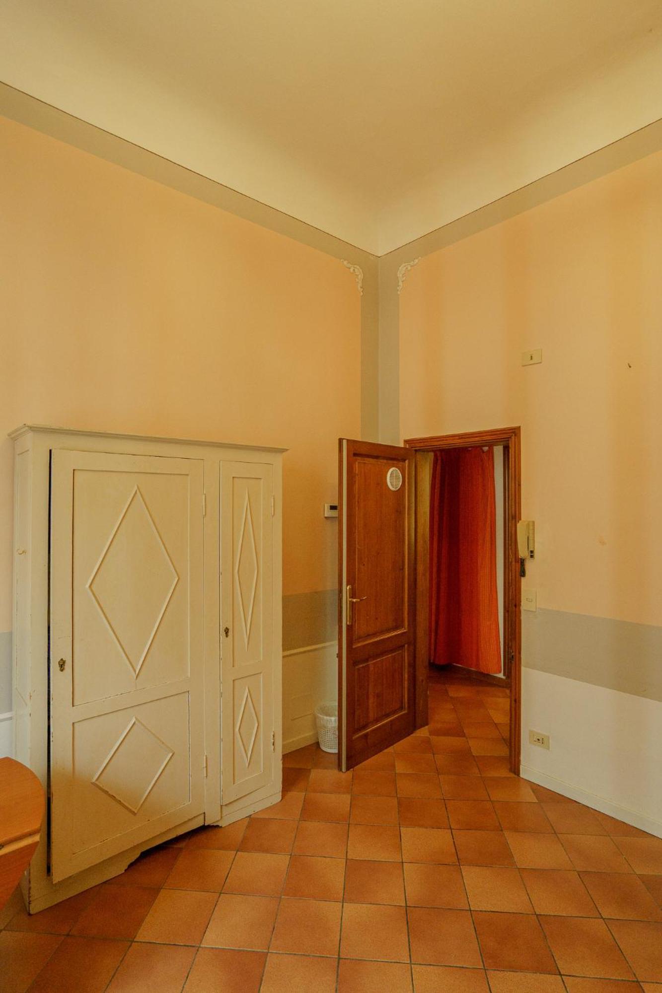 Tranquil Suite Near Museums And Train Station Florens Exteriör bild