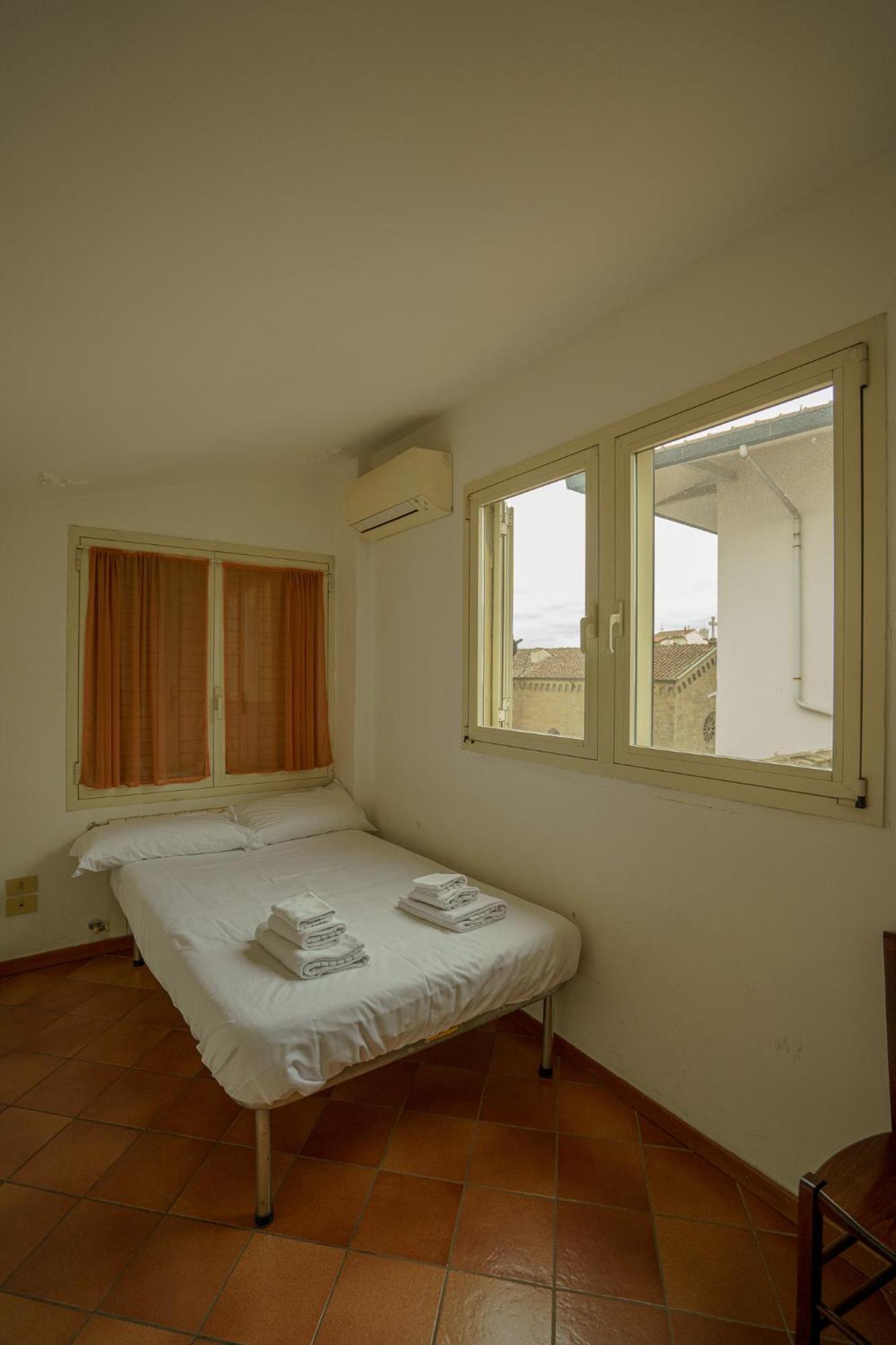 Tranquil Suite Near Museums And Train Station Florens Exteriör bild
