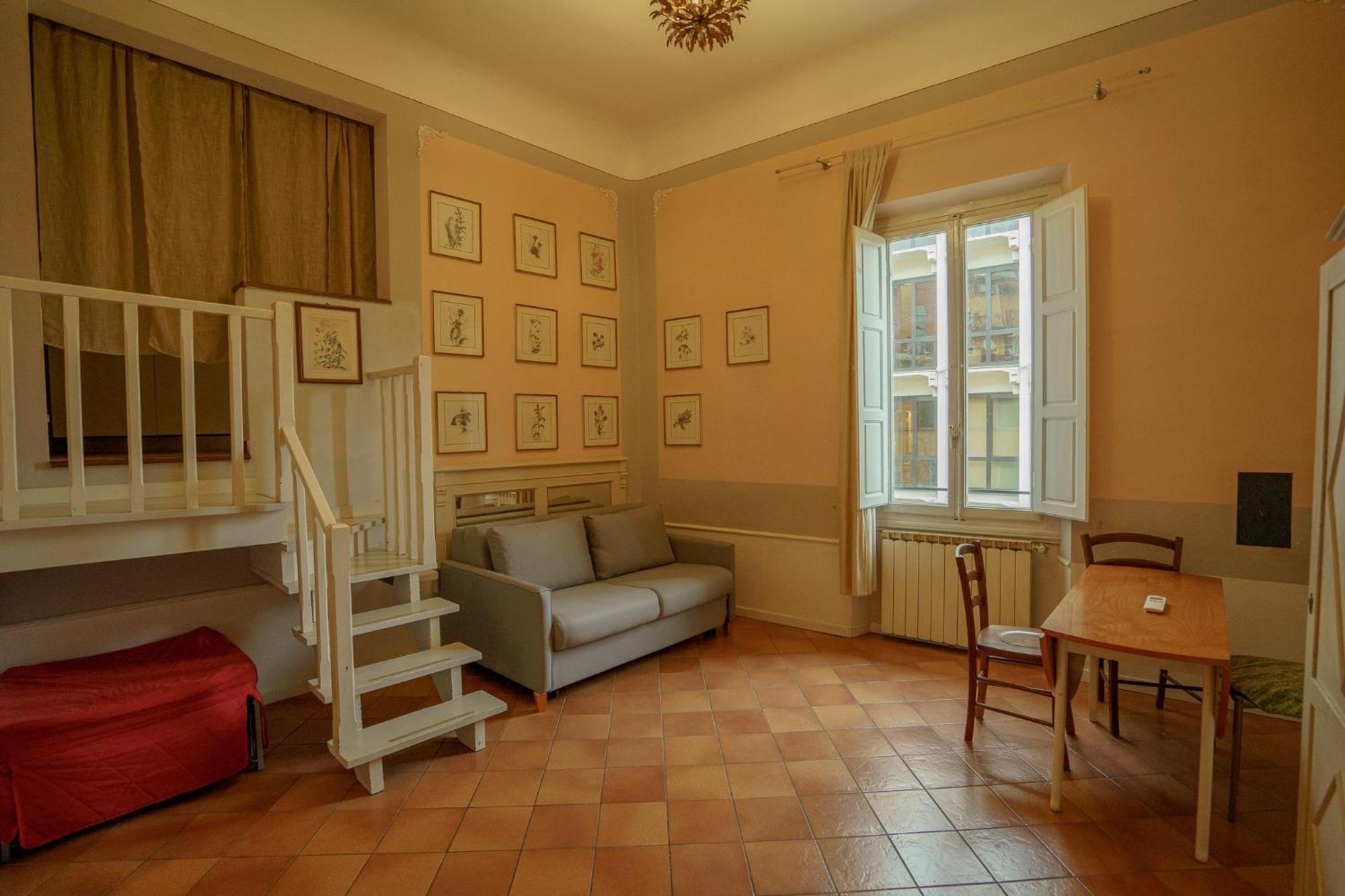Tranquil Suite Near Museums And Train Station Florens Exteriör bild